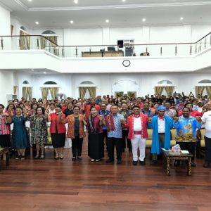 Penjabat Gubernur Papua Ramses Limbong, menghadiri ibadah bersama keluarga besar Ikatan Keluarga Maluku (IKEMAL) Papua
