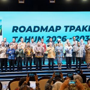 Gubernur Papua sehari Pasca Dilantik, Komjen Pol (Purn) Matius D. Fakhiri, S.IK., M.H. hadir langsung pada Rapat Koordinasi Nasional TPAKD 2025 (Rakornas TPAKD) yang digelar di Jakarta.