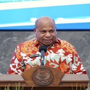 Ekonomi Melambat, Gubernur Papua Fokuskan Pembangunan 2027 pada Pertumbuhan Inklusif