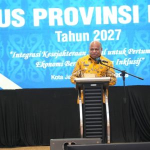 Gubernur Papua, Matius D. Fakhiri, memaparkan rencana pembagian tiga Satuan Wilayah Pembangunan (SWP) dalam Musrenbang RKPD 2027 di Jayapura.