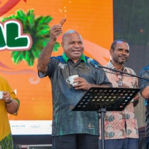 Gubernur Papua, Matius D. Fakhiri, secara resmi membuka Festival COLO Sagu 2026 di Kota Jayapura (19/6).