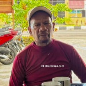 Kepala adat atau Mananwir Kampung Sorendiweri, Utrekt Manampaisem